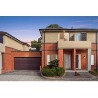 Modern Townhouse in a Convenient Burwood East Location